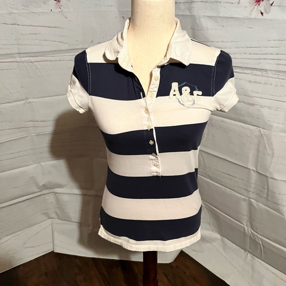Abercrombie and fitch short sleeve top y2k - Picture 1 of 5